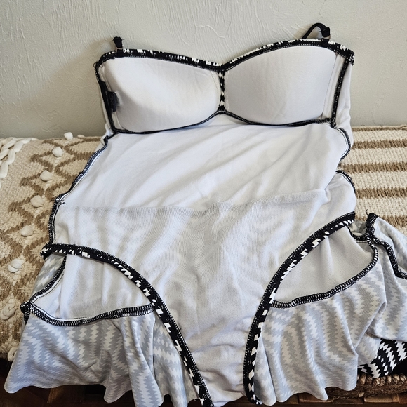 Retro Barbie Style Large Swimsuit One Piece Swim Bathing Suit Black Ruffle Dress - Picture 11 of 13